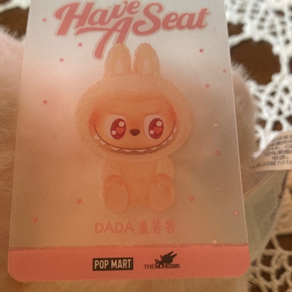 LABUBU Pop Mart DOLL, Labubu HAVE A SEAT Authentic, DADA (PINK) heart eyes! - Picture 11 of 14